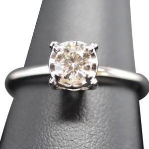 14k White Gold Diamond Solitaire Ring